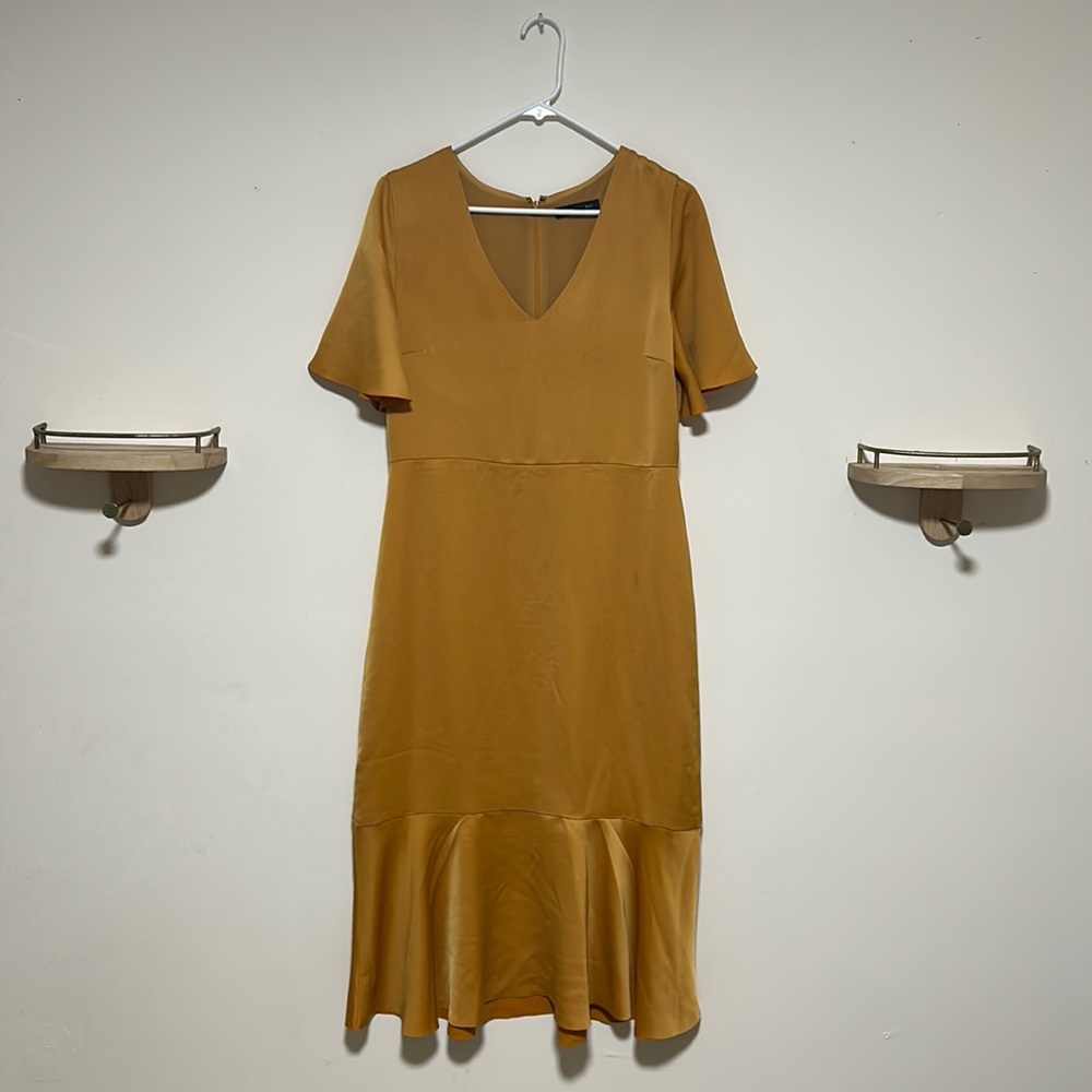 Banana Republic Yellow fit and flair dress size 8